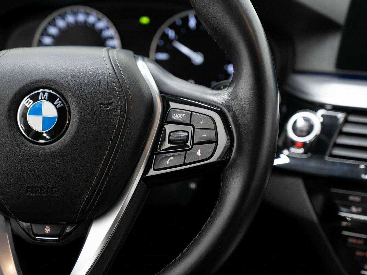 Б/У БМВ 5 серии 2017 года. Фото: #12