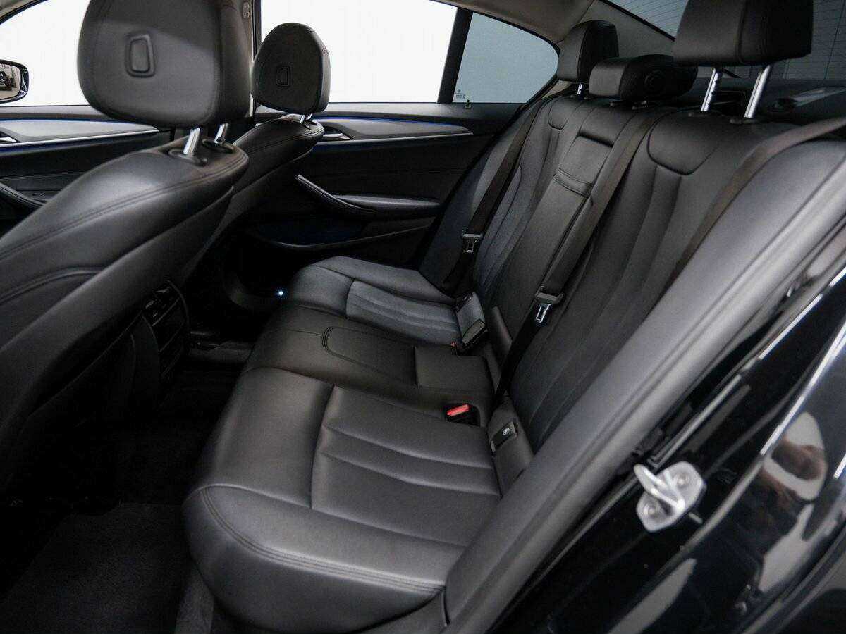 Б/У БМВ 5 серии 2017 года. Фото: #13