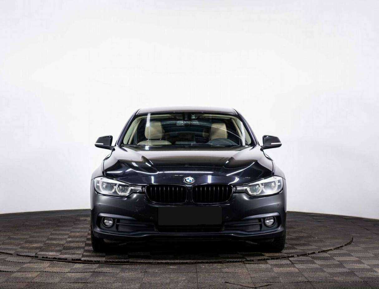 Б/У БМВ 3 серии 2018 года. Фото: #1