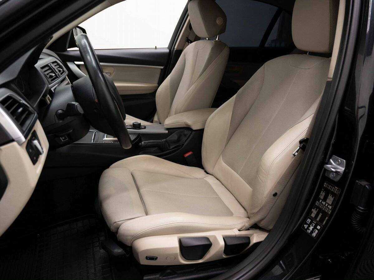 Б/У БМВ 3 серии 2018 года. Фото: #7