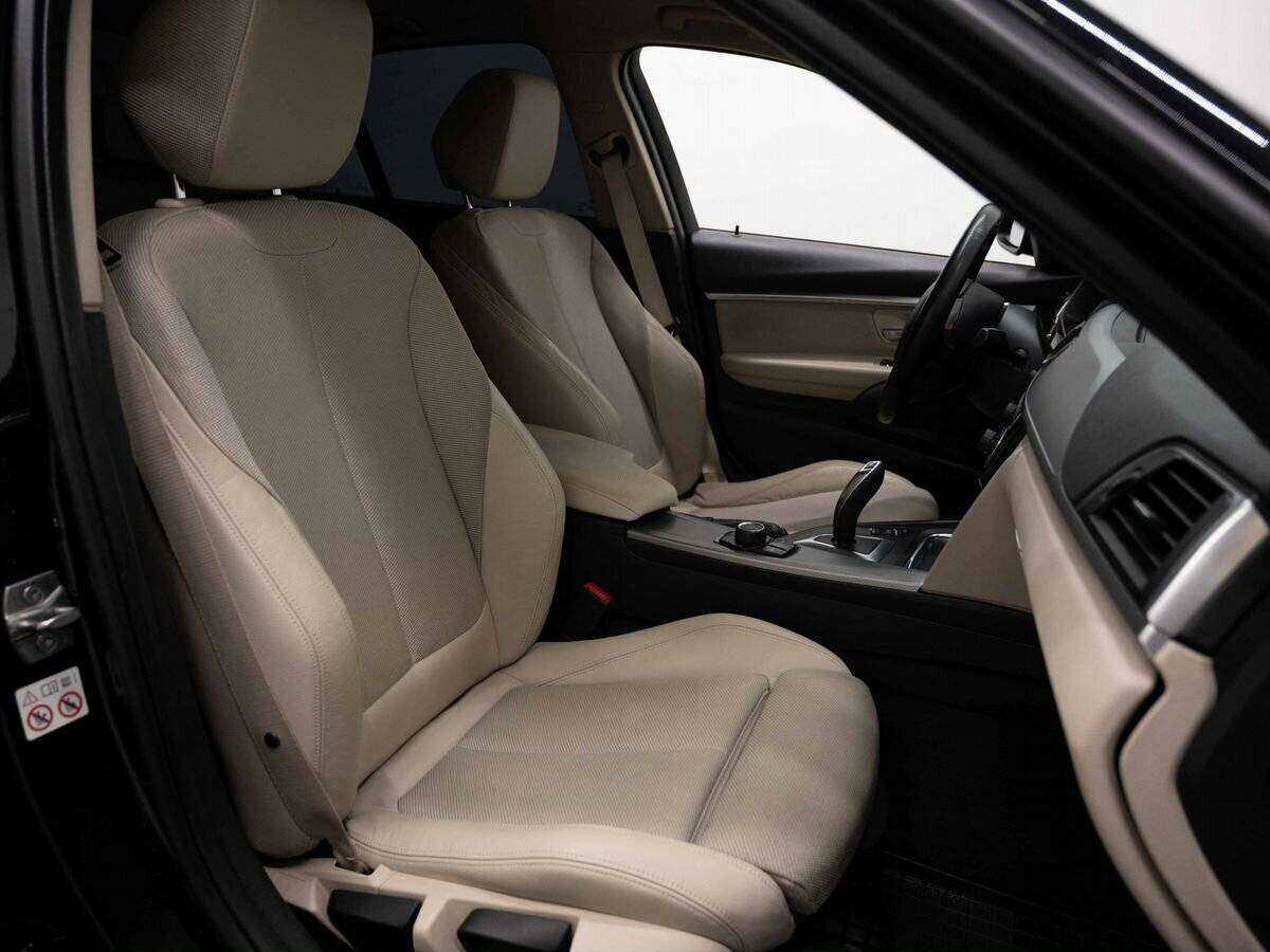 Б/У БМВ 3 серии 2018 года. Фото: #11