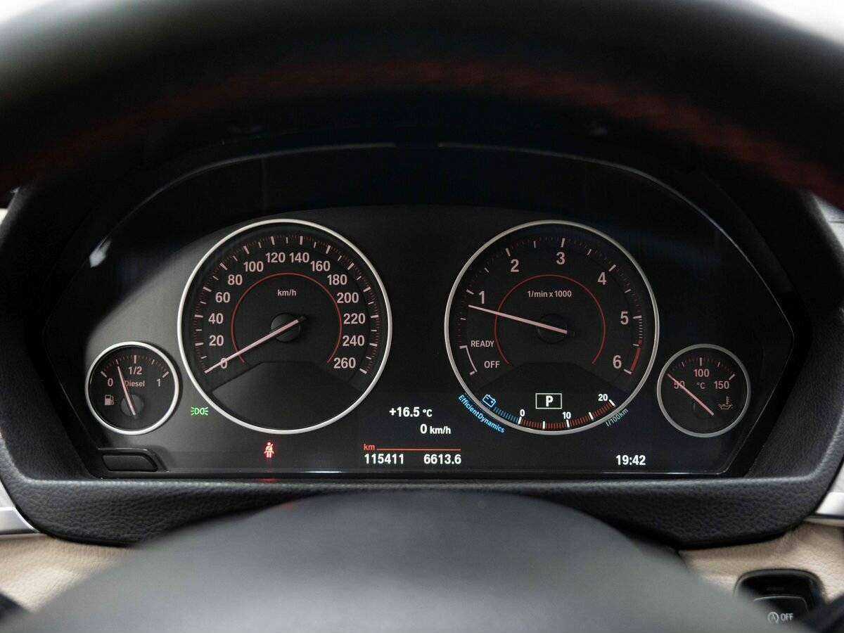 Б/У БМВ 3 серии 2018 года. Фото: #16