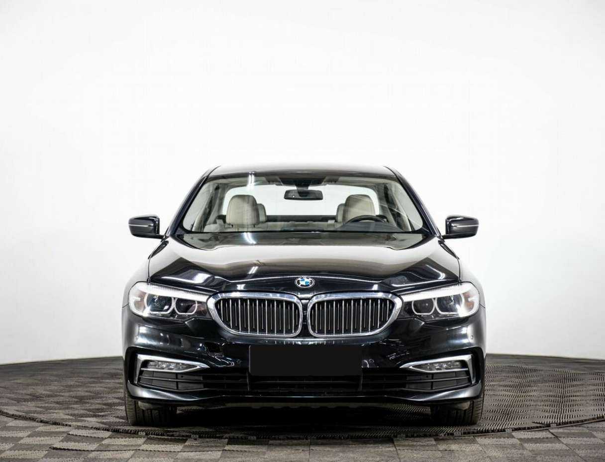 Б/У БМВ 5 серии 2018 года. Фото: #1