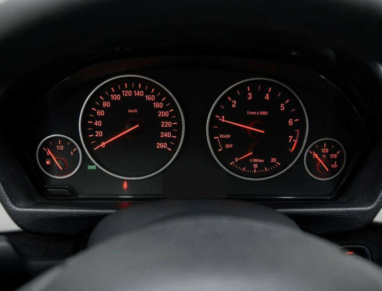 Б/У БМВ 3 серии 2016 года. Фото: #24