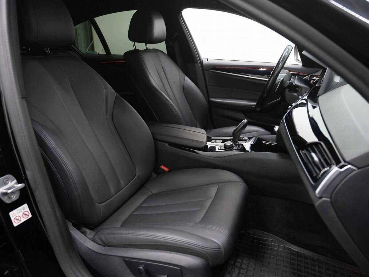 Б/У БМВ 5 серии 2019 года. Фото: #11