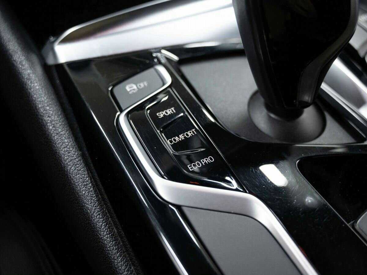 Б/У БМВ 5 серии 2019 года. Фото: #22