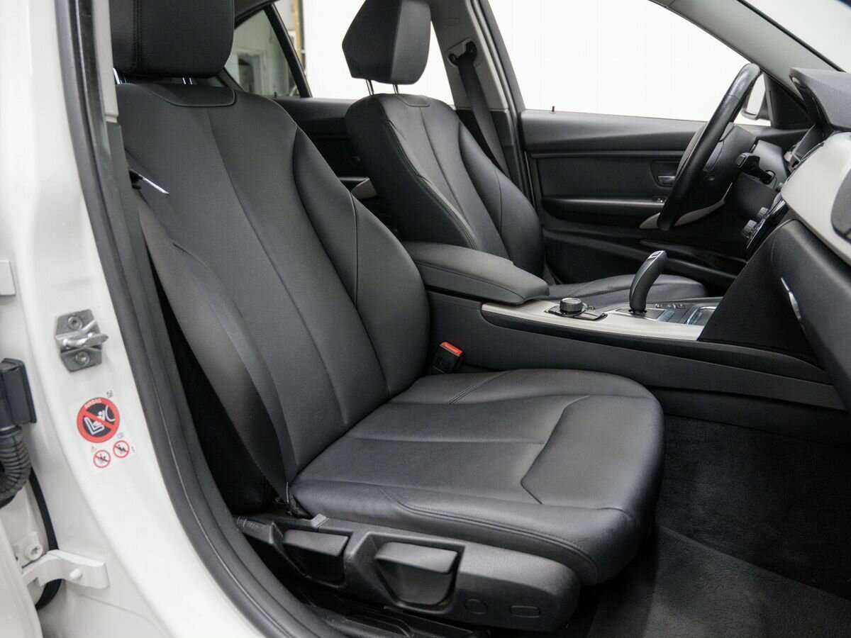 Б/У БМВ 3 серии 2015 года. Фото: #7