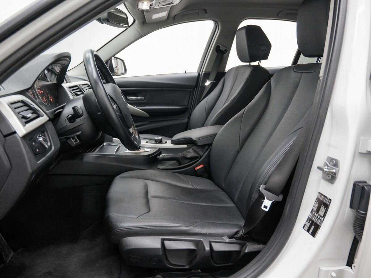 Б/У БМВ 3 серии 2015 года. Фото: #13