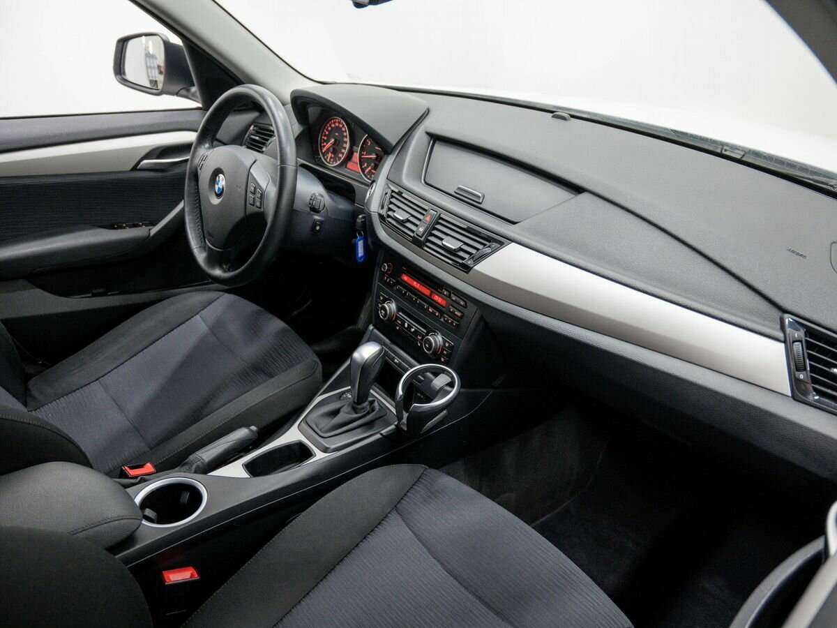 Б/У БМВ Икс1 2013 года. Фото: #7