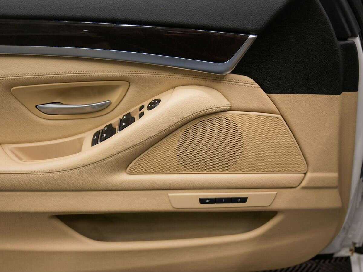 Б/У БМВ 5 серии 2015 года. Фото: #13