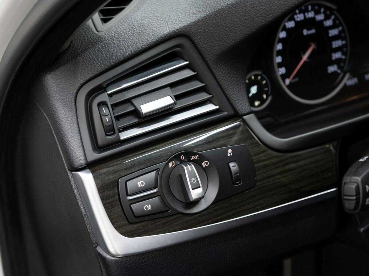 Б/У БМВ 5 серии 2016 года. Фото: #21