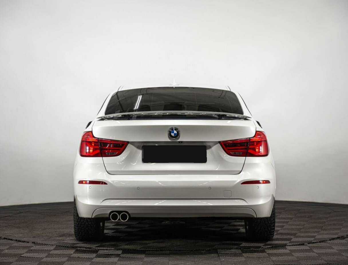 Б/У БМВ 3 серии 2017 года. Фото: #4