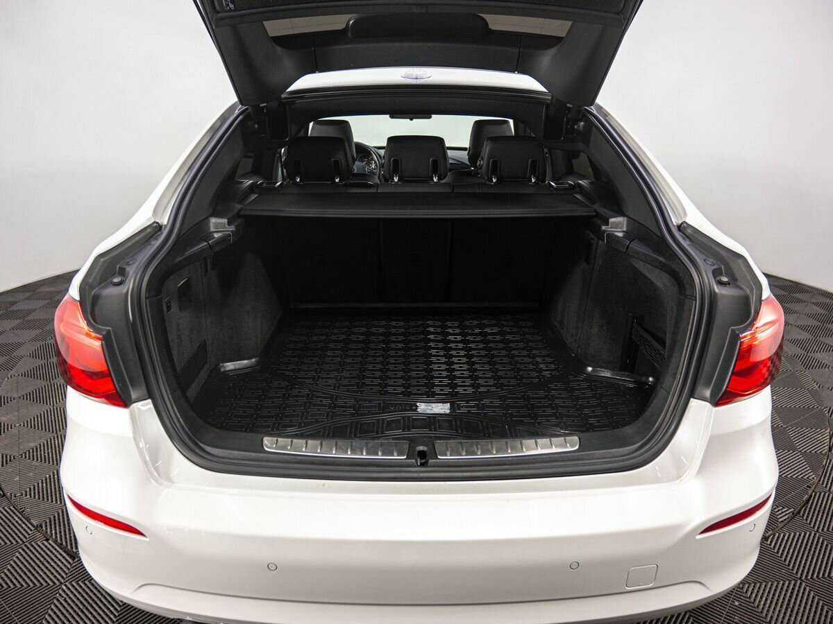 Б/У БМВ 3 серии 2017 года. Фото: #29