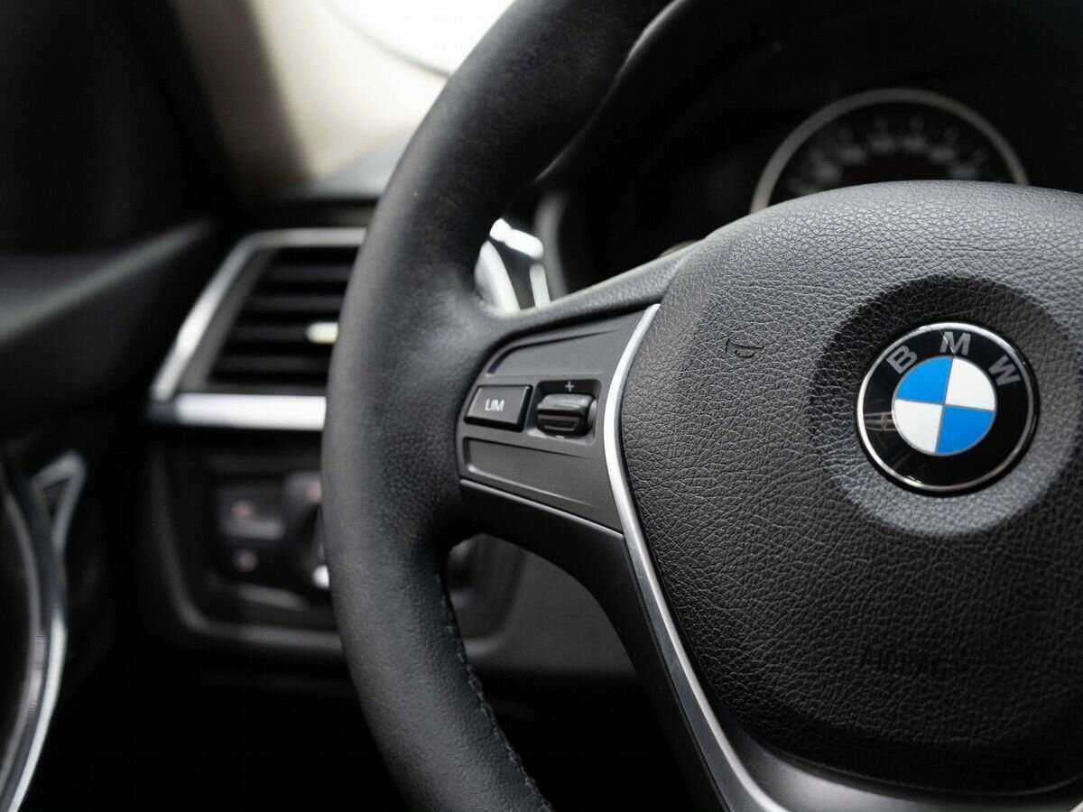 Б/У БМВ 3 серии 2016 года. Фото: #14