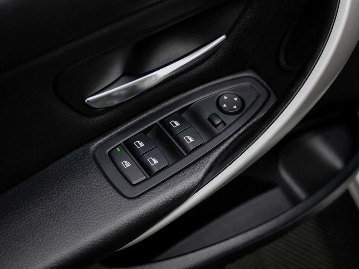 Б/У БМВ 3 серии 2014 года. Фото: #14