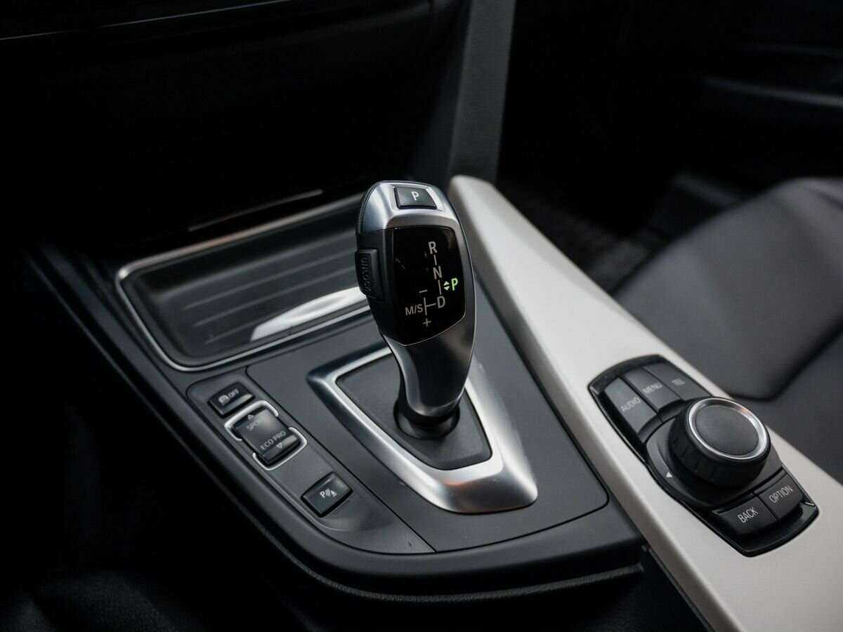 Б/У БМВ 3 серии 2014 года. Фото: #17