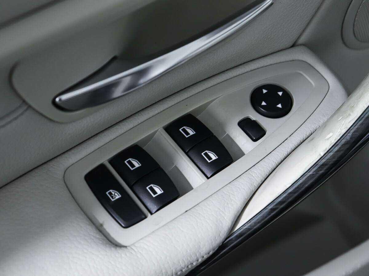 Б/У БМВ 3 серии 2012 года. Фото: #15