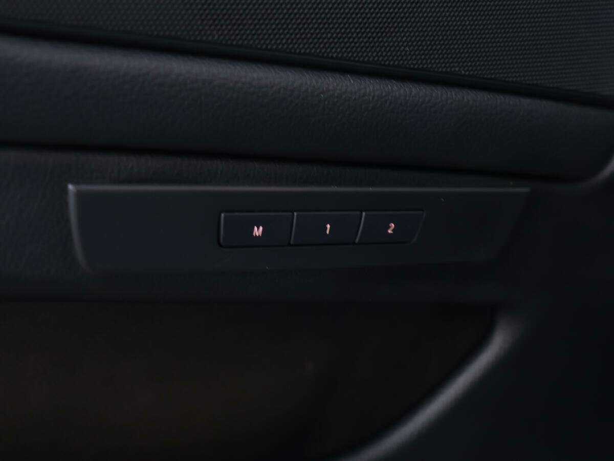 Б/У БМВ 5 серии 2012 года. Фото: #17