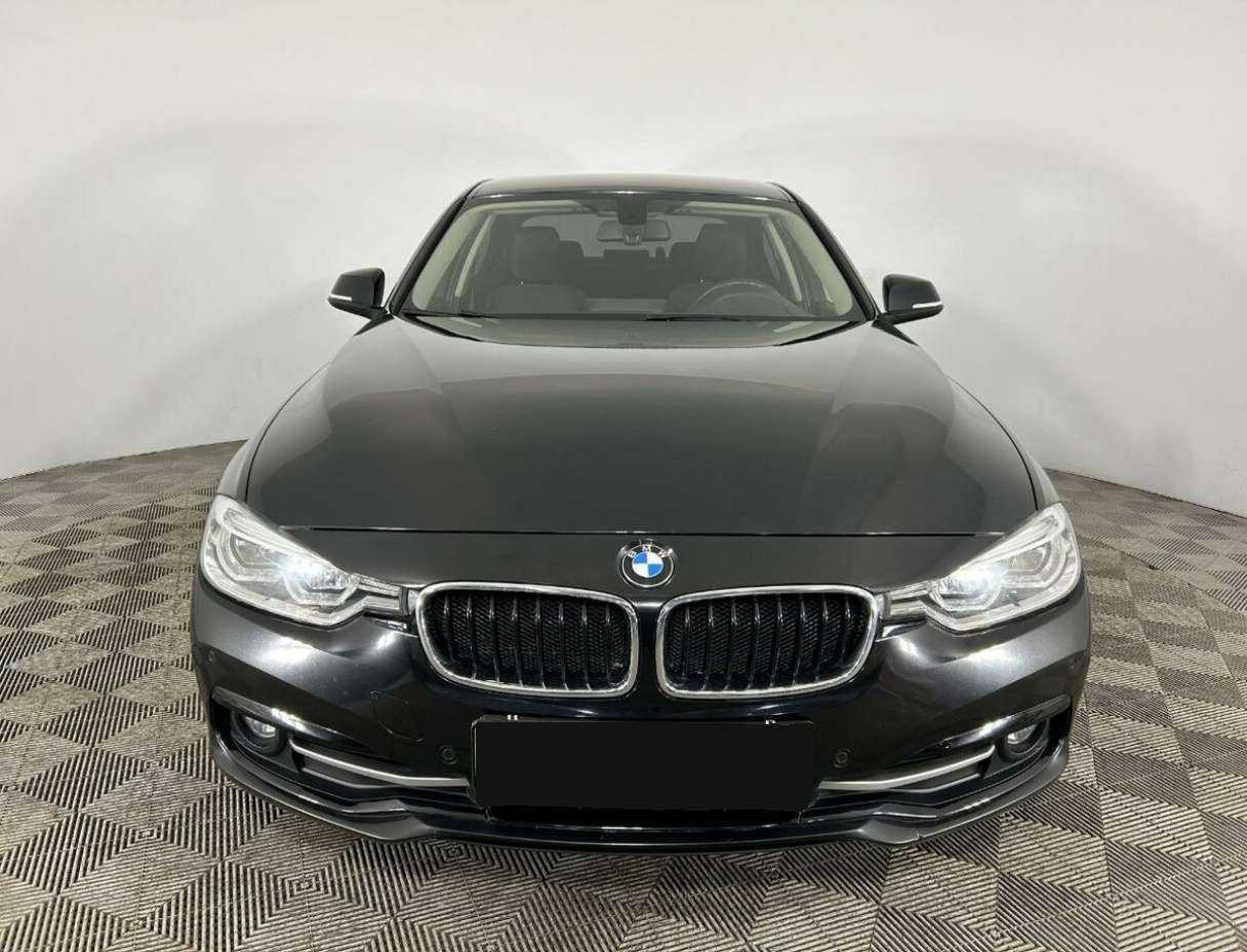 Б/У БМВ 3 серии 2016 года. Фото: #1