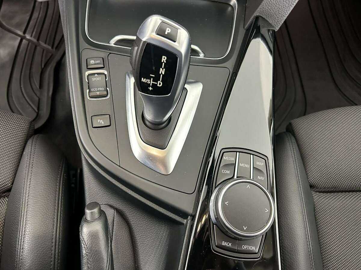 Б/У БМВ 3 серии 2016 года. Фото: #12