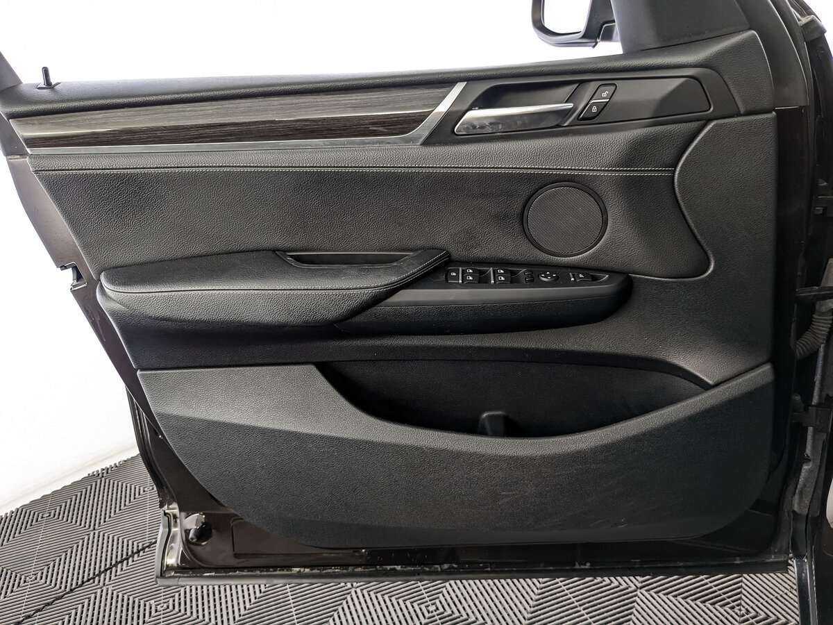 Б/У БМВ Икс3 2014 года. Фото: #14