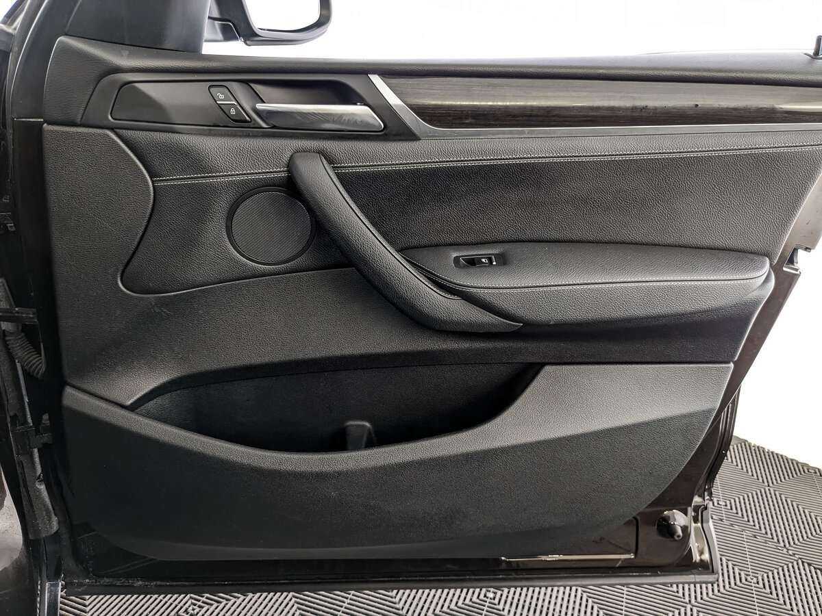 Б/У БМВ Икс3 2014 года. Фото: #19