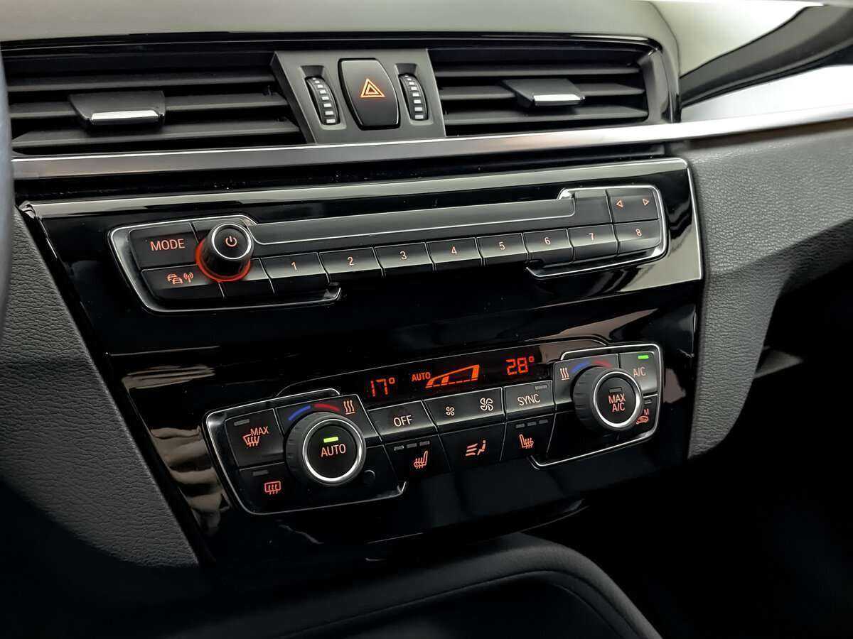 Б/У БМВ Икс1 2017 года. Фото: #16