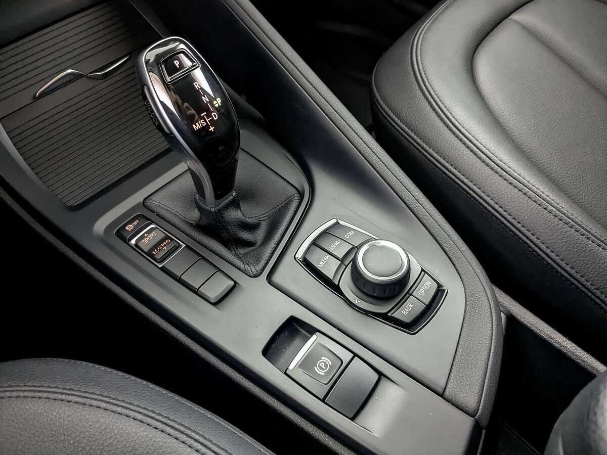 Б/У БМВ Икс1 2017 года. Фото: #21