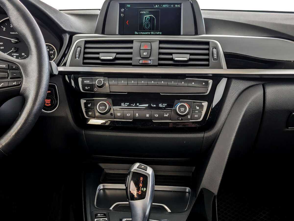 Б/У БМВ 3 серии 2018 года. Фото: #12