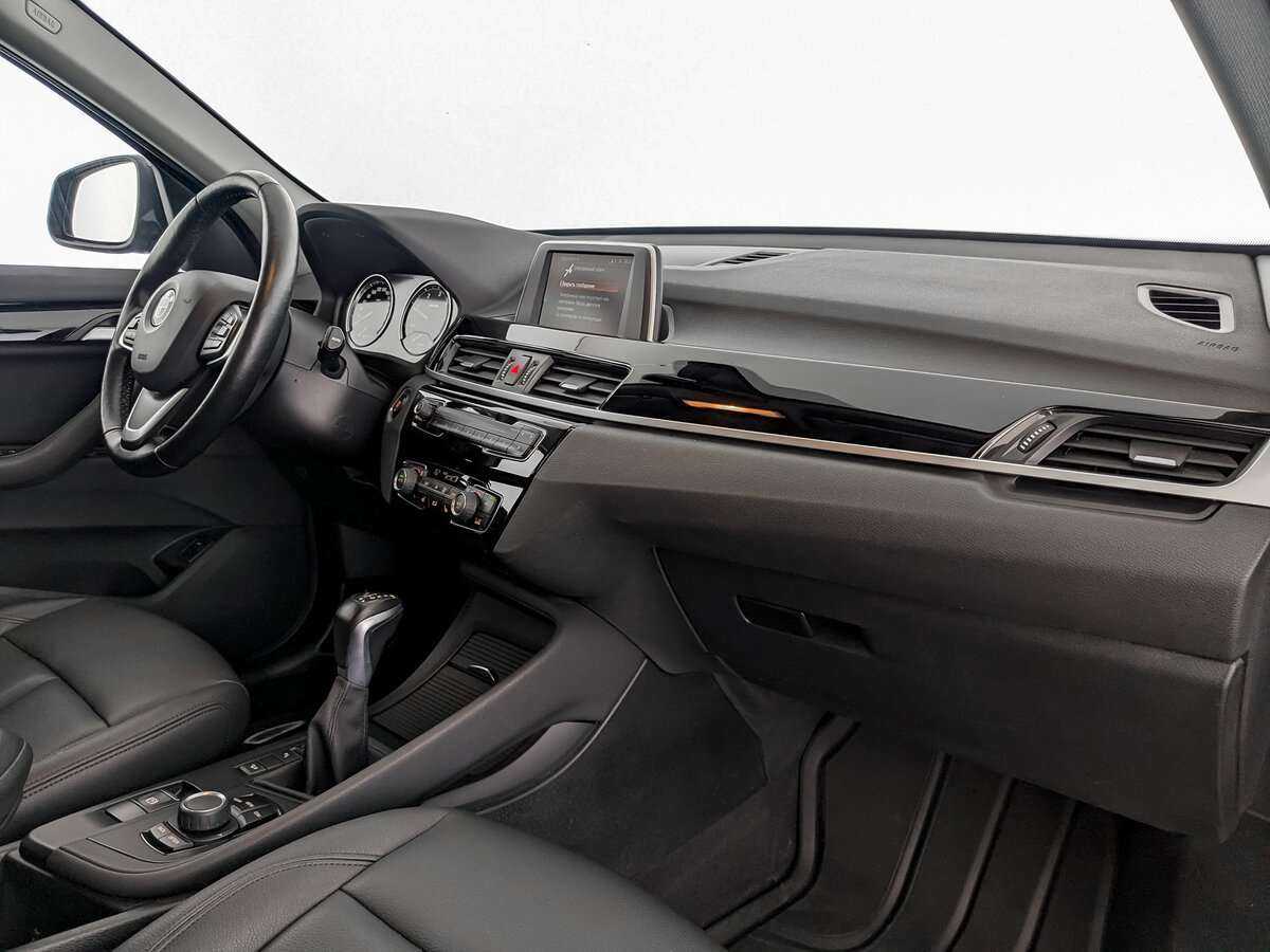 Б/У БМВ Икс1 2018 года. Фото: #4