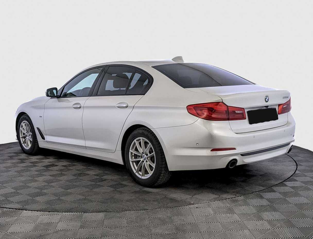 Б/У БМВ 5 серии 2017 года. Фото: #6