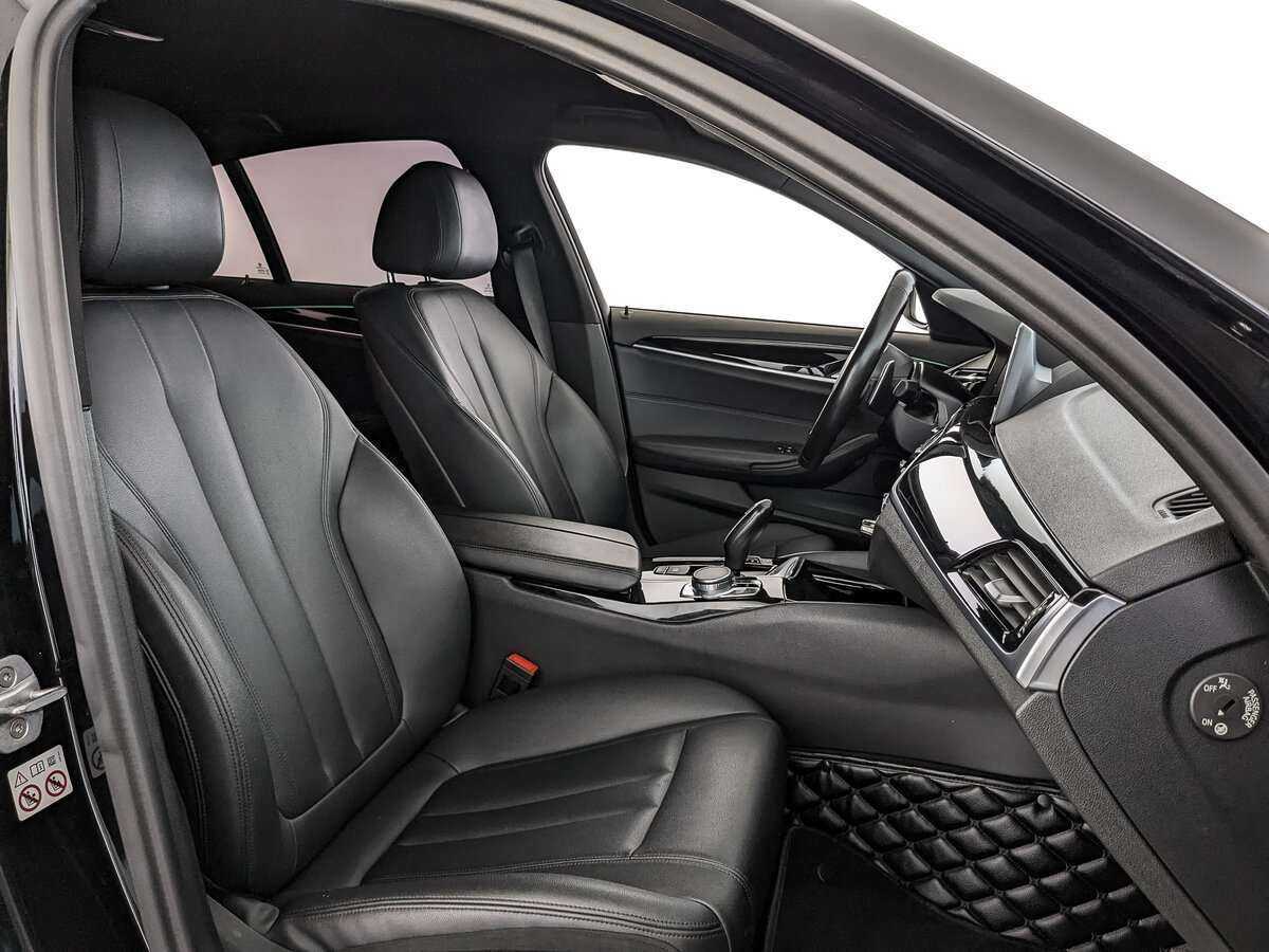 Б/У БМВ 5 серии 2017 года. Фото: #19