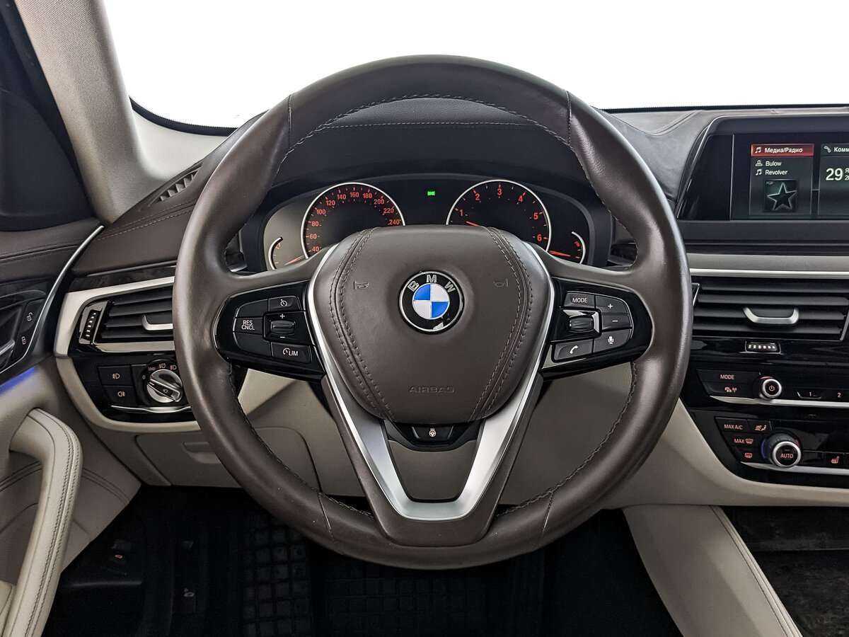 Б/У БМВ 5 серии 2017 года. Фото: #17