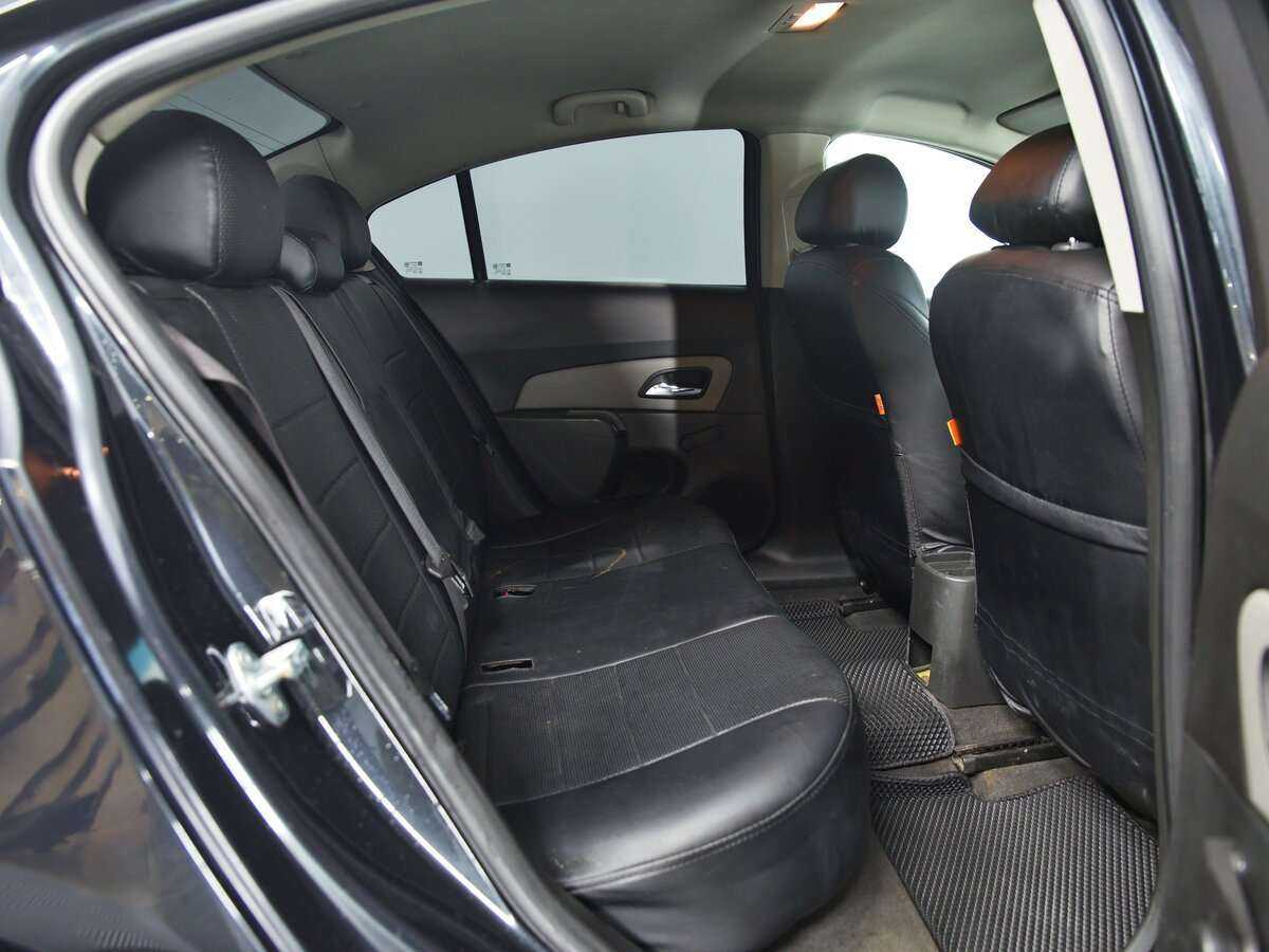 Б/У Шевроле Круз 2013 года. Фото: #10