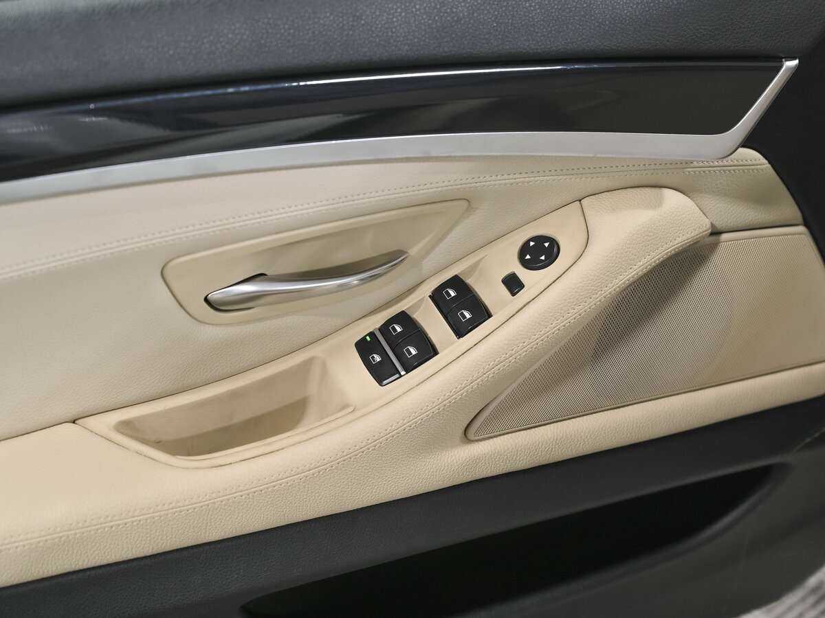 Б/У БМВ 5 серии 2013 года. Фото: #16