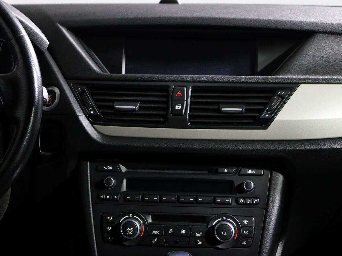 Б/У БМВ Икс1 2014 года. Фото: #10