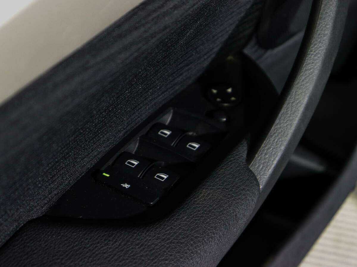 Б/У БМВ Икс1 2014 года. Фото: #12