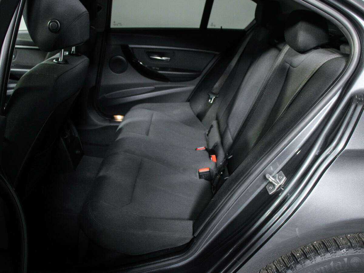 Б/У БМВ 3 серии 2017 года. Фото: #8