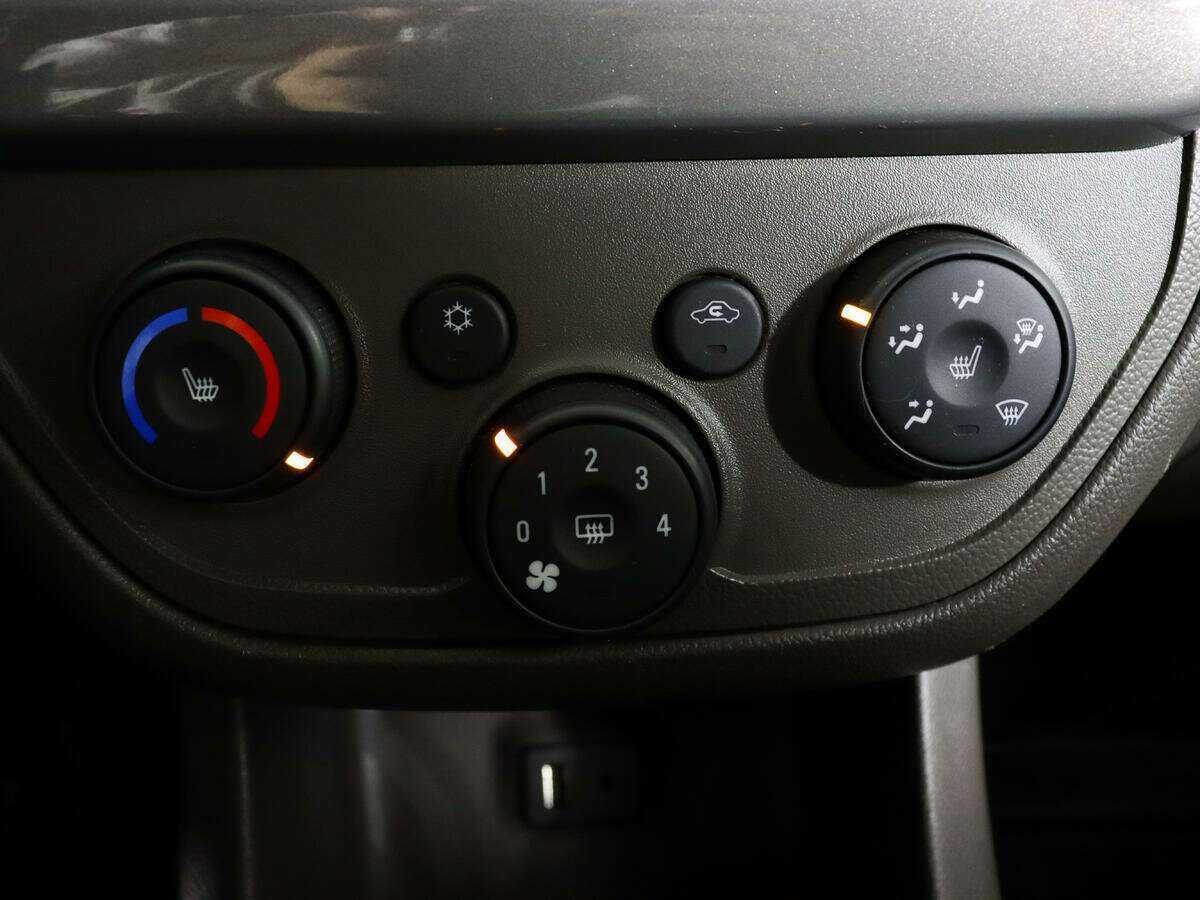 Б/У Шевроле Кобальт 2020 года. Фото: #14