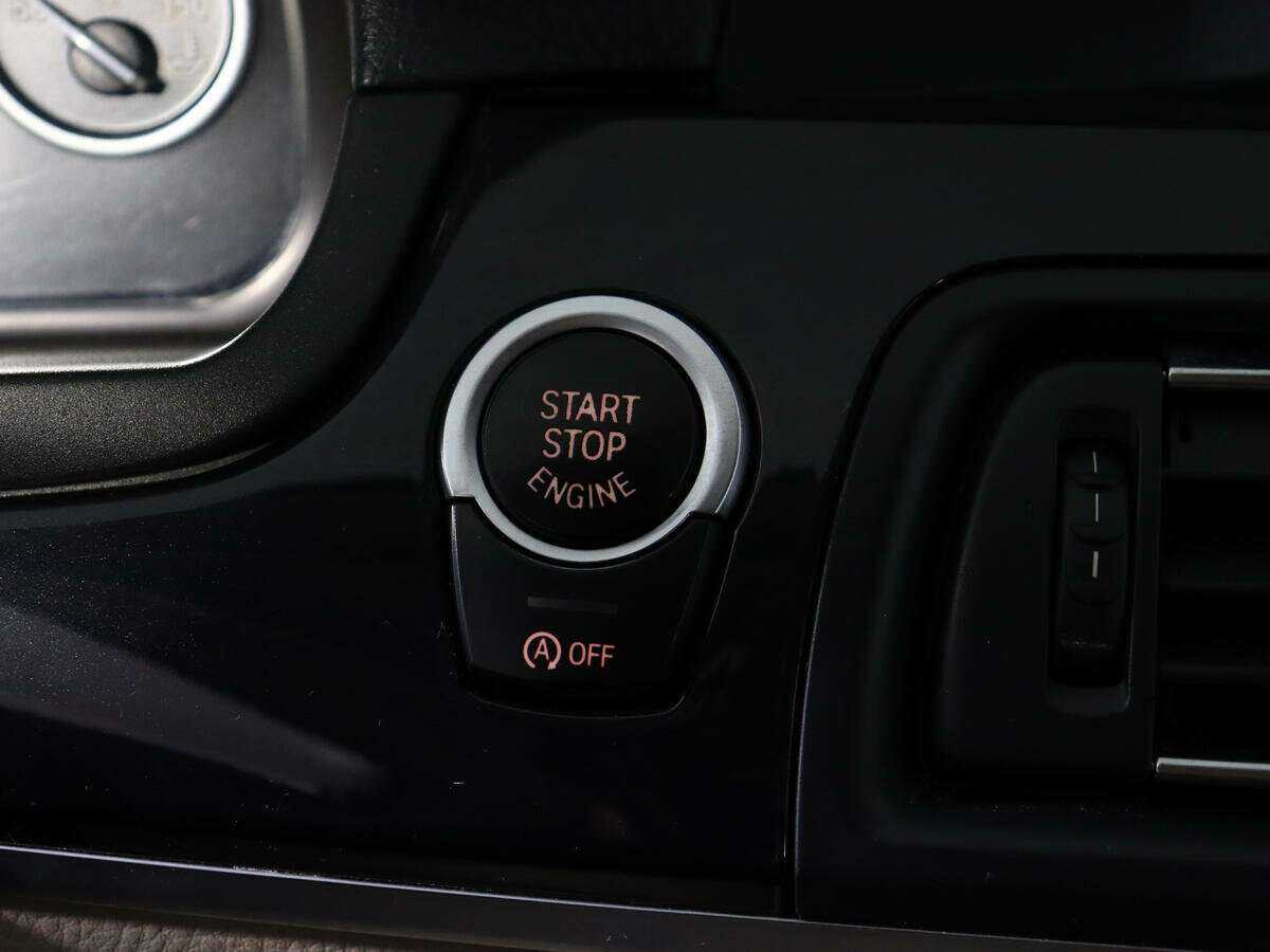 Б/У БМВ 5 серии 2012 года. Фото: #16