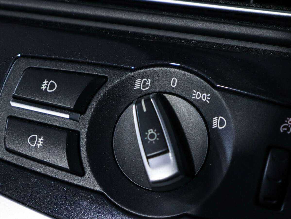 Б/У БМВ 5 серии 2013 года. Фото: #14