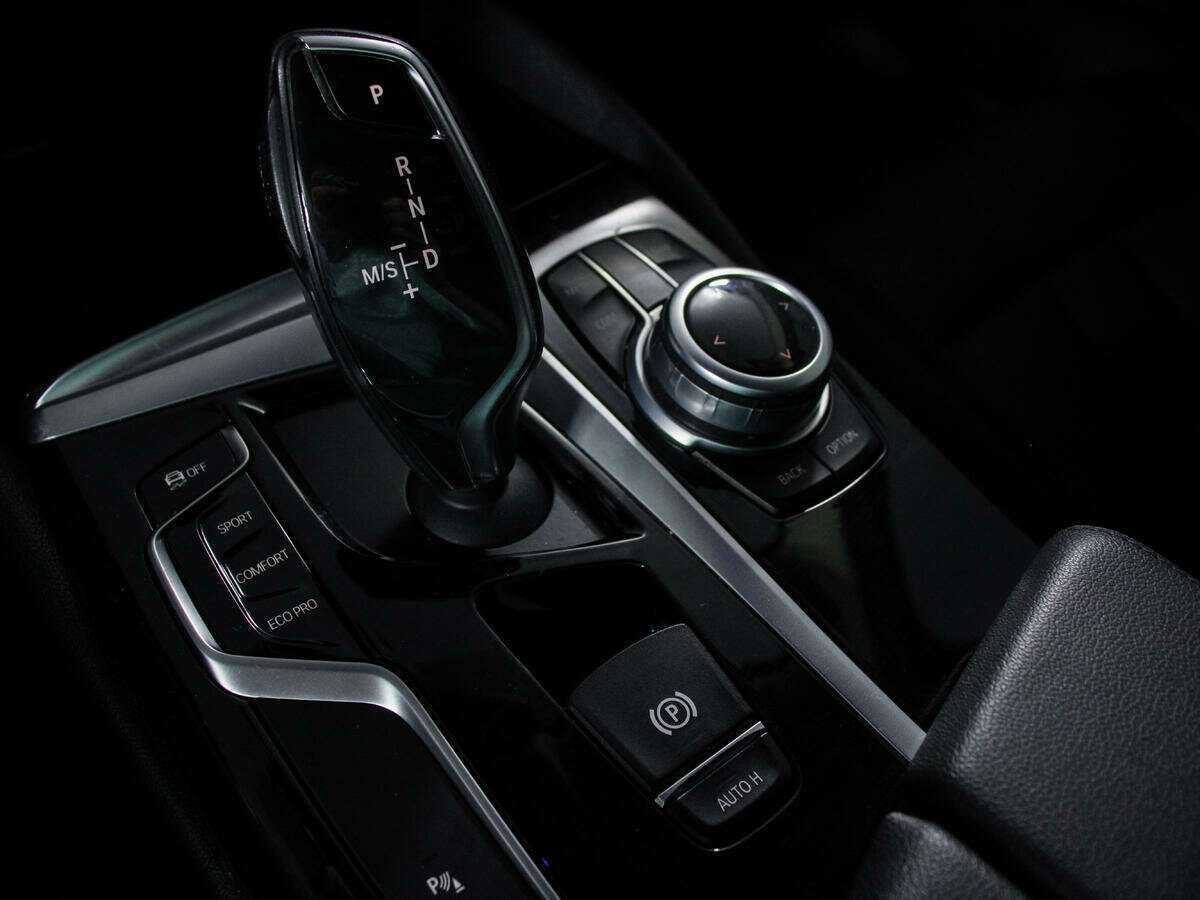 Б/У БМВ 5 серии 2017 года. Фото: #17