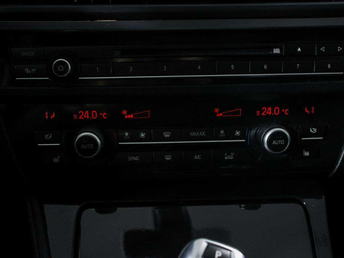 Б/У БМВ 5 серии 2013 года. Фото: #9