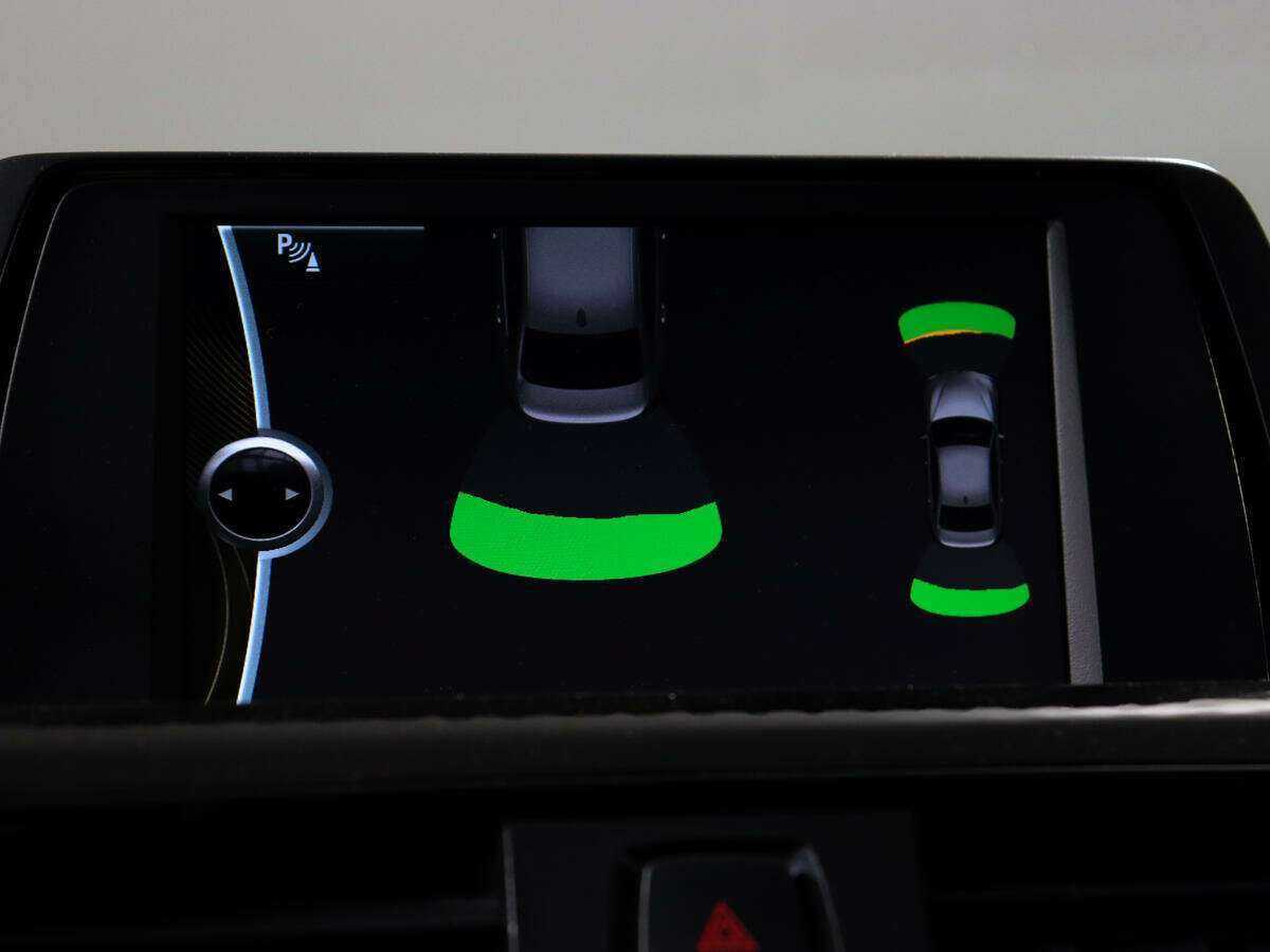 Б/У БМВ 3 серии 2014 года. Фото: #12