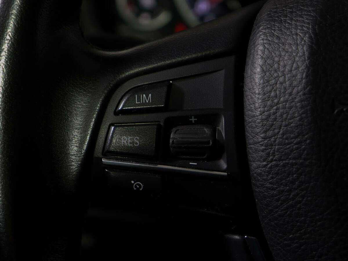 Б/У БМВ 5 серии 2015 года. Фото: #17