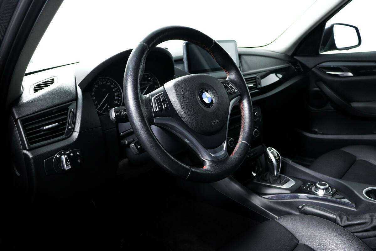 Б/У БМВ Икс1 2012 года. Фото: #12