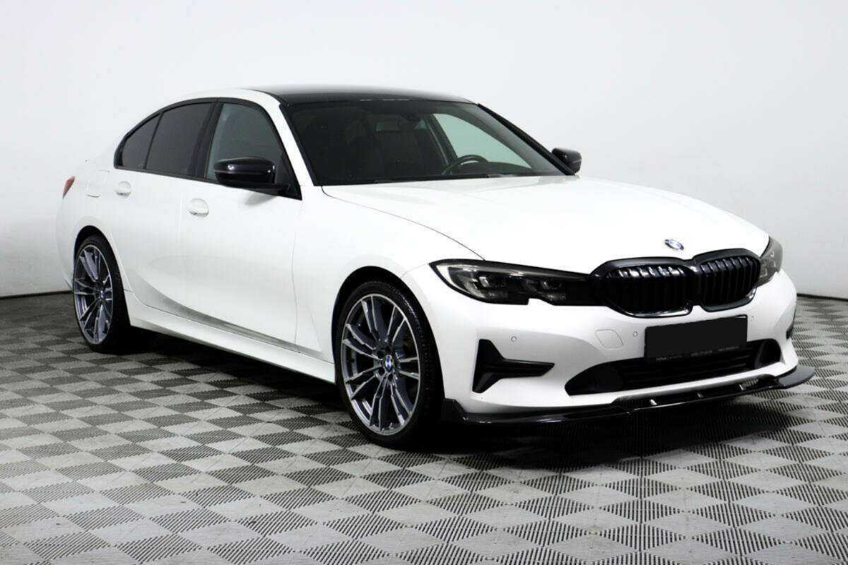 Б/У БМВ 3 серии 2019 года. Фото: #2