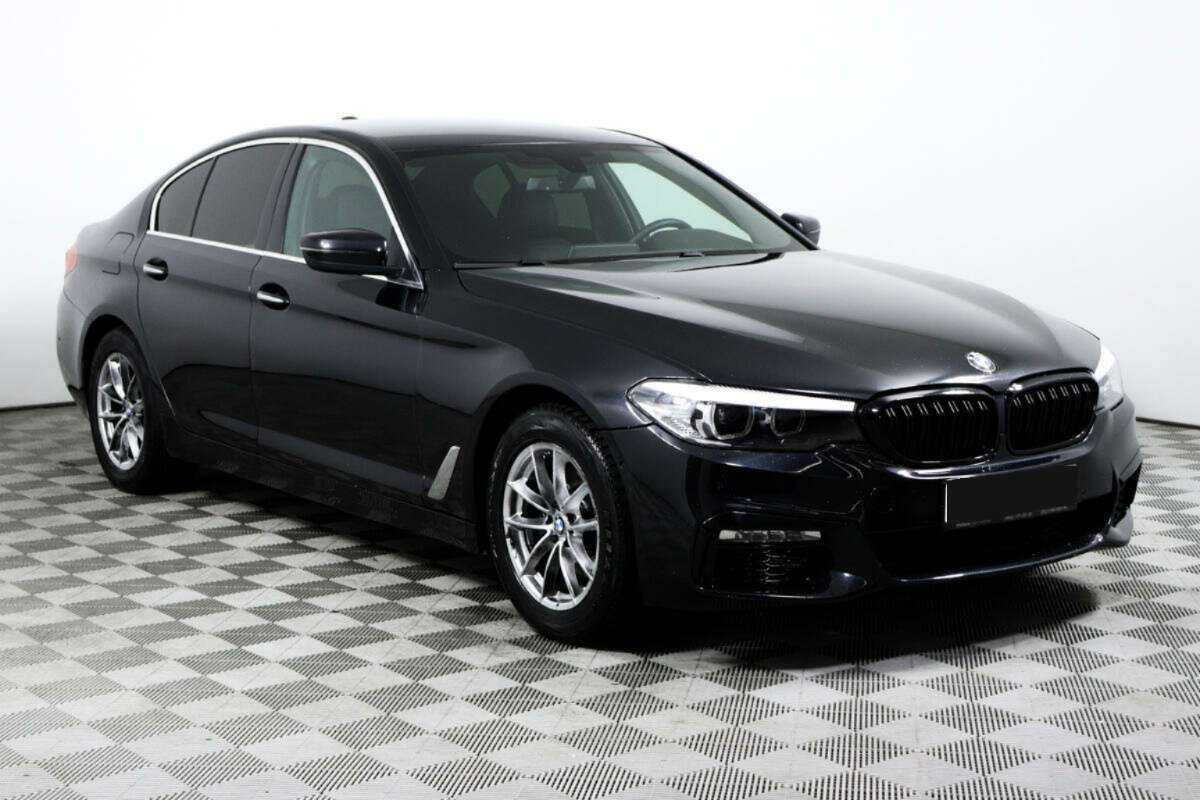 Б/У БМВ 5 серии 2017 года. Фото: #2