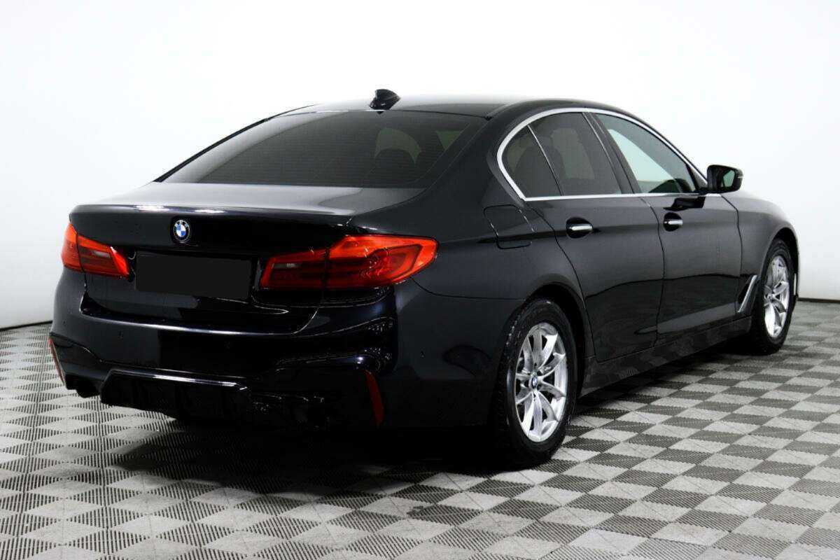 Б/У БМВ 5 серии 2017 года. Фото: #4