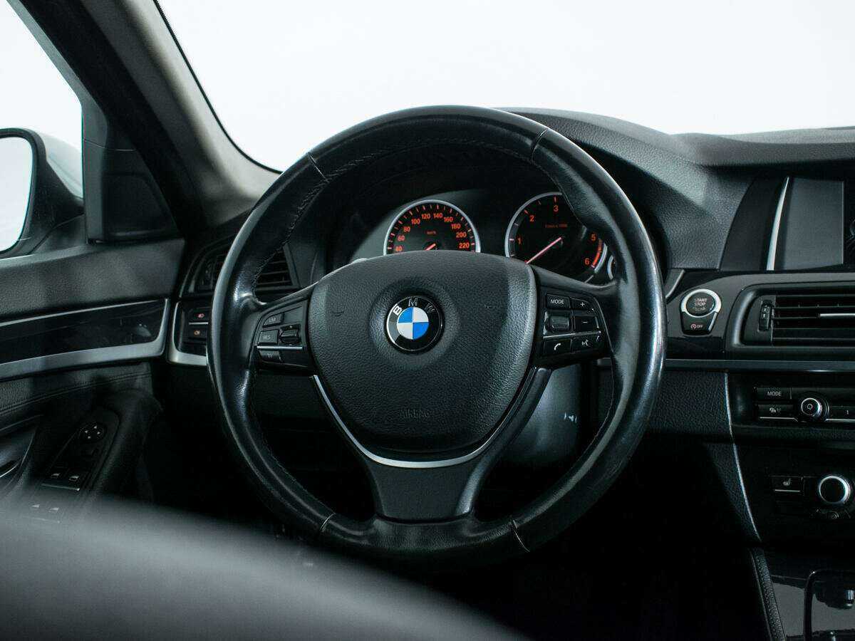 Б/У БМВ 5 серии 2016 года. Фото: #13